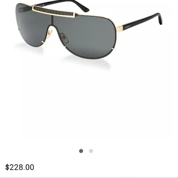 Authentic sunglasses 😎 - Picture 9 of 9